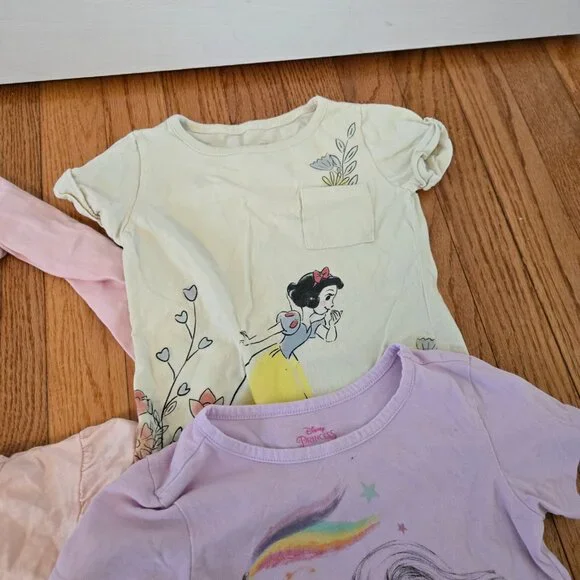 Girls size 3T Bundle of 6 Disney shirts - Picture 8 of 9